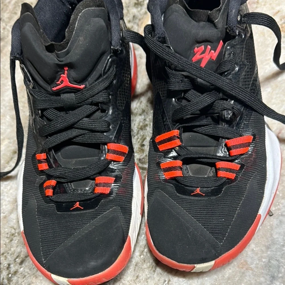 Jordan Zion 1 Bred Black Bright‎ Crimson Basketball Shoes DA3131-006 Mens 7Y